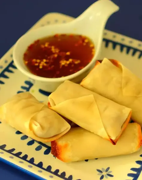 Air-Fried Spring Rolls: Crispy Perfection Without the Deep Fry 1 Vegetarian spring rolls
