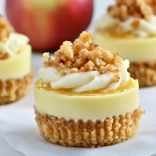 Apple Crisp Mini Cheesecakes 5 Apple Crisp Mini Cheesecakes
