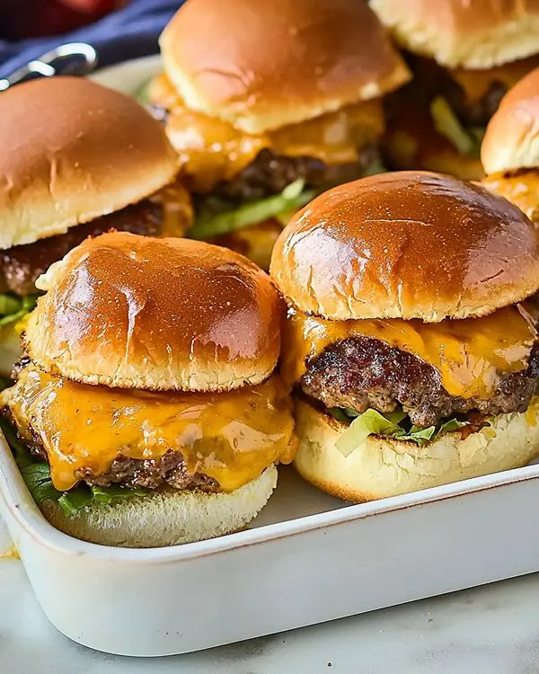 Classic Cheeseburger Game Day Sliders 3 Cheesy Sliders