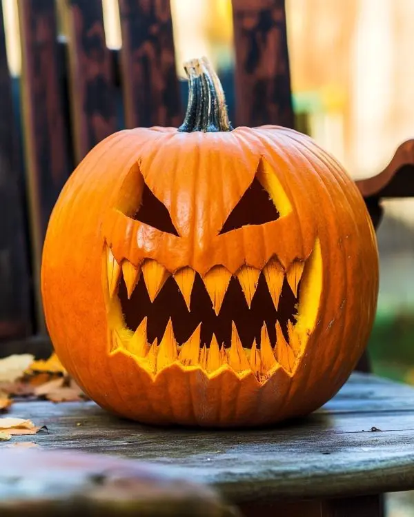Scary Pumpkin Carving 3 Hollow Soul Eyes - Easy Pumpkin Carving