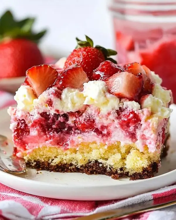 Strawberry Earthquake Cake 4 Strawberry Cake