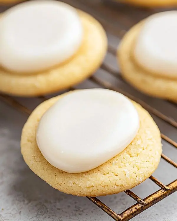 Ultimate Almond Meltaway Cookies 2 Almond Meltaway Cookies Recipe