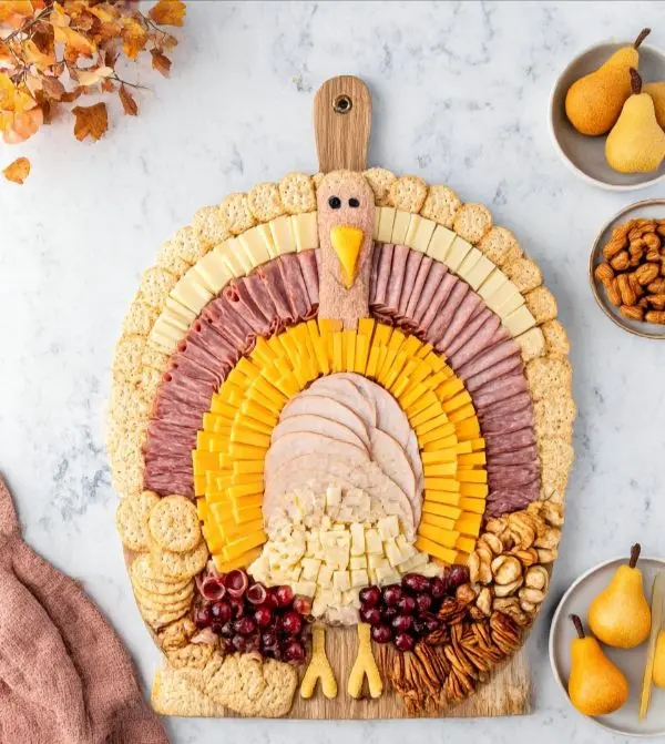 Thanksgiving Turkey Charcuterie Board 3 Cute Thanksgiving Dishes