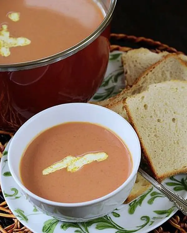 Homemade Tomato Soup from Tomato Juice