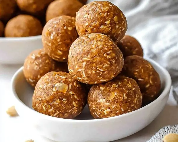 Healthy Pumpkin Protein Balls 3 Pumpkin Spice High Protein Oat Balls