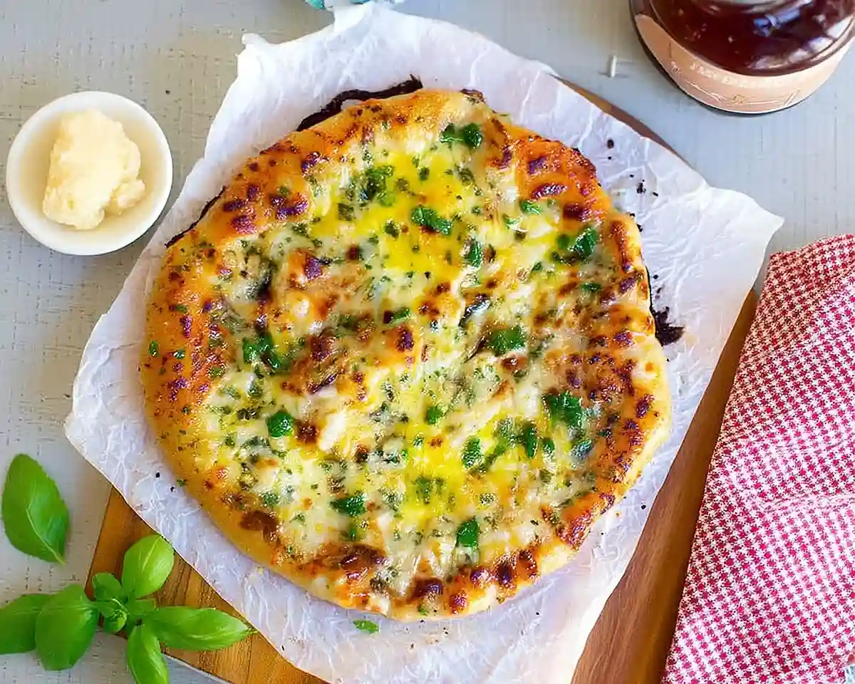 Cheesy Garlic Pizza Bread 1 Cheesy Garlic Pizza Bread