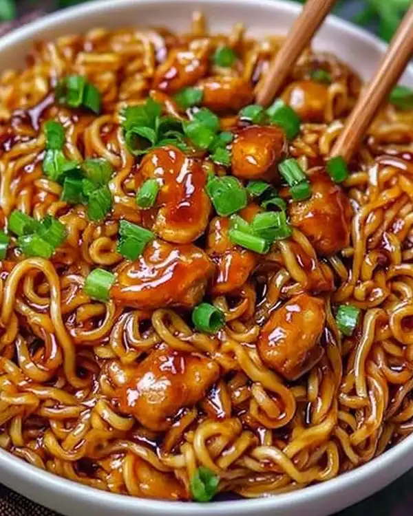 Sticky Garlic Chicken Noodles 4 Crispy Chicken Noodles