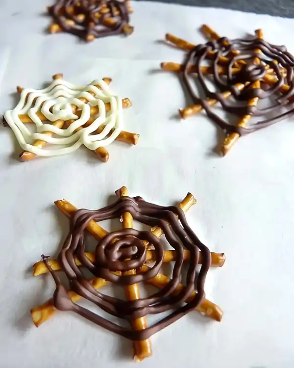 Halloween Chocolate Pretzel Spider Web Recipe