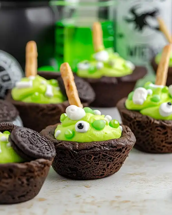 Cauldron Cookies 4 Halloween Cookie Cups
