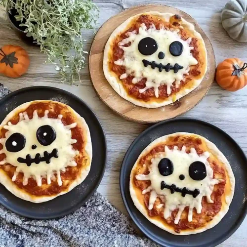 How To Make Halloween Mini Pizzas 5 Halloween Mini Pizzas