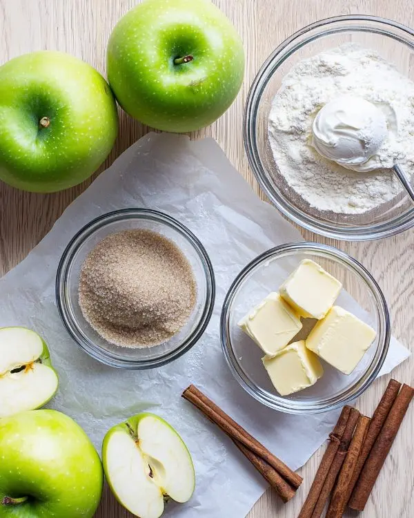 Apple Crumb Cake With Cinnamon Drizzle 2 Main ingredients for Thing To Make With Apples