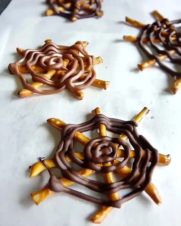 Pretzel Spider Web