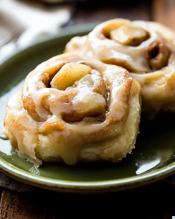 Sweet Apple Cinnamon Rolls 2 Sweet Cinnamon Rolls Recipe