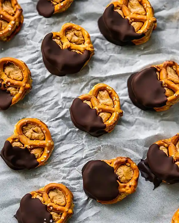 Peanut Butter Pretzel Bites