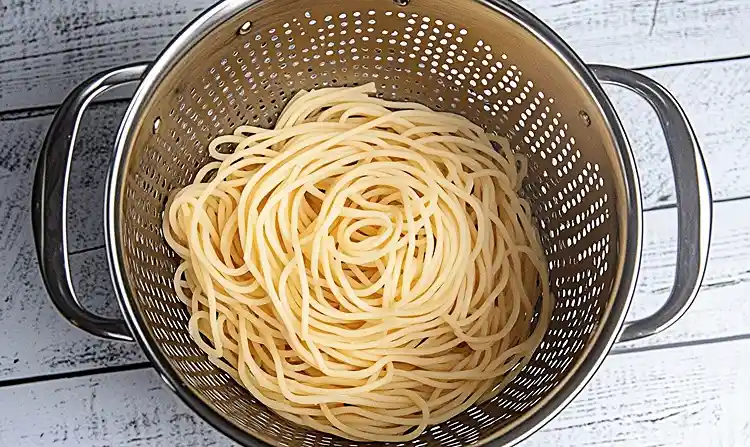 5-Ingredient Brown Butter and Sage Pasta 5 Preparing Brown Butter and Sage Pasta