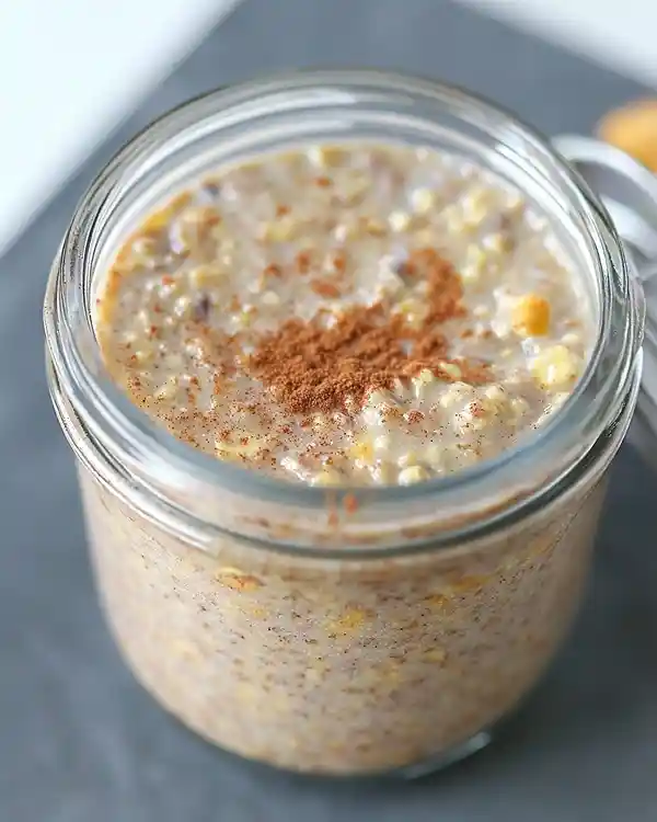 Cinnamon Roll Protein Overnight Oats Recipe