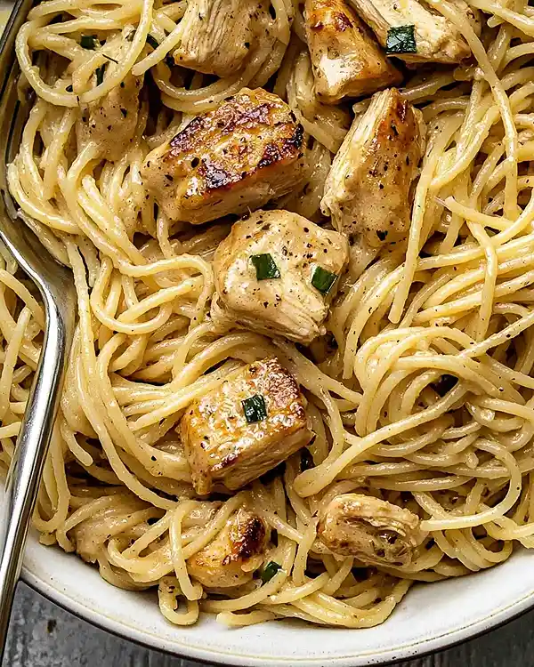 Zoom in picture for the Butter Chicken Linguine Plate