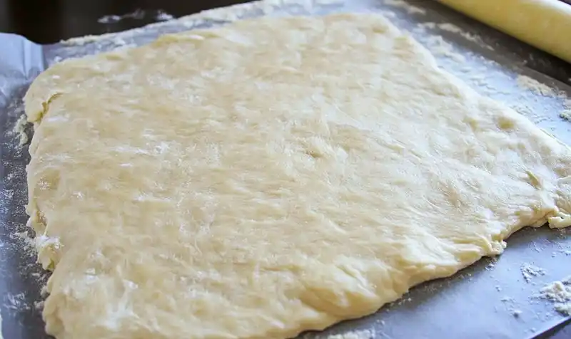 How to Make copycat Cinnabon cinnamon rolls