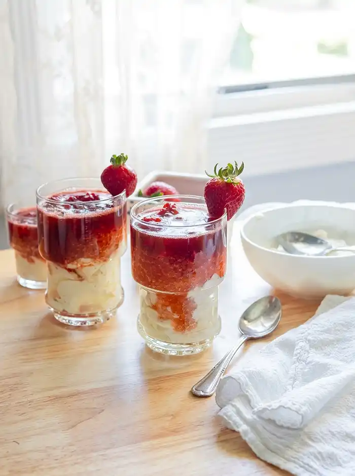 Strawberry Taho 5 strawberry taho traditional