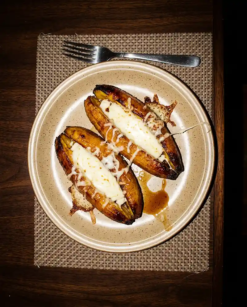 Easy Venezuelan Recipes at Home 6 Plátano Maduro con Queso